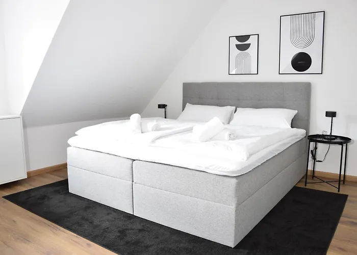 12 - Modern - Zentral - Kueche Appartement