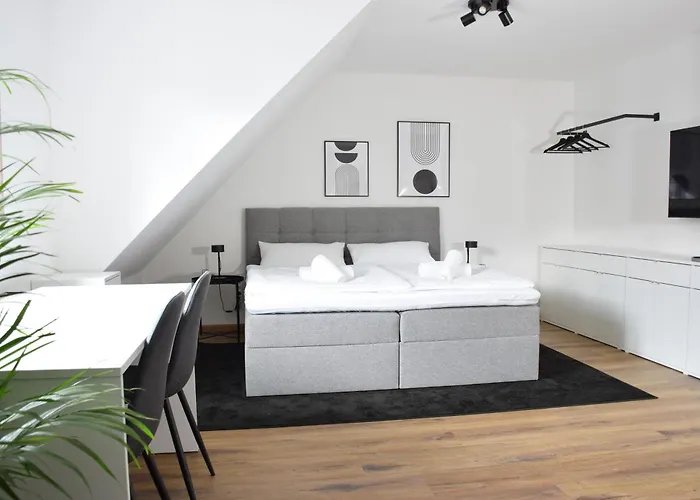 12 - Modern - Zentral - Kueche Appartement